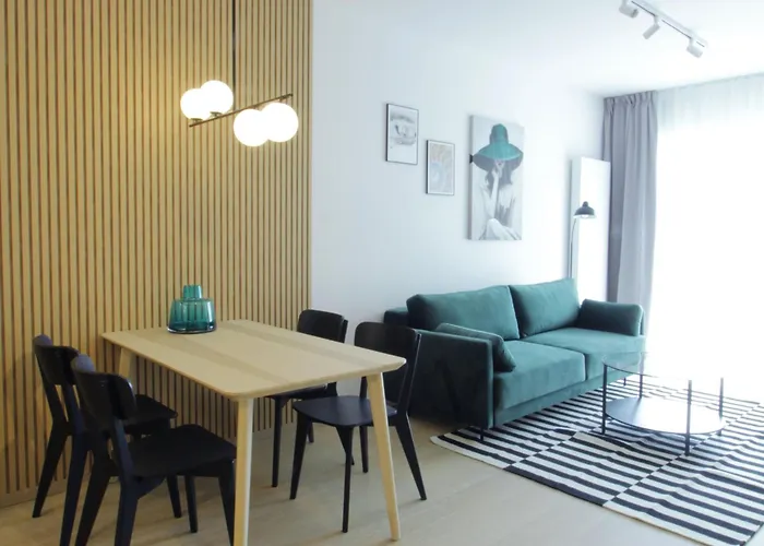 Green Apartment Strict Center
